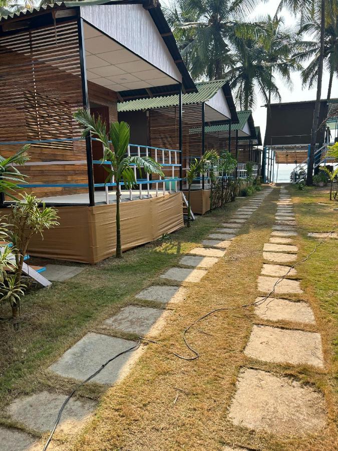 The Tito'S Blue Sky Beach Resort アゴンダ エクステリア 写真