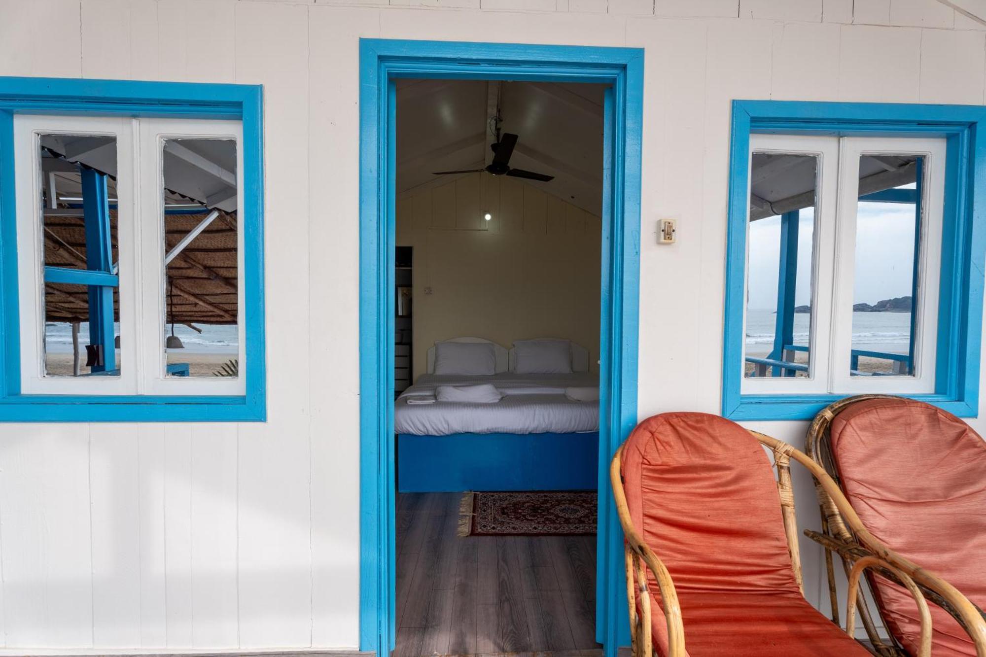 The Tito'S Blue Sky Beach Resort アゴンダ エクステリア 写真