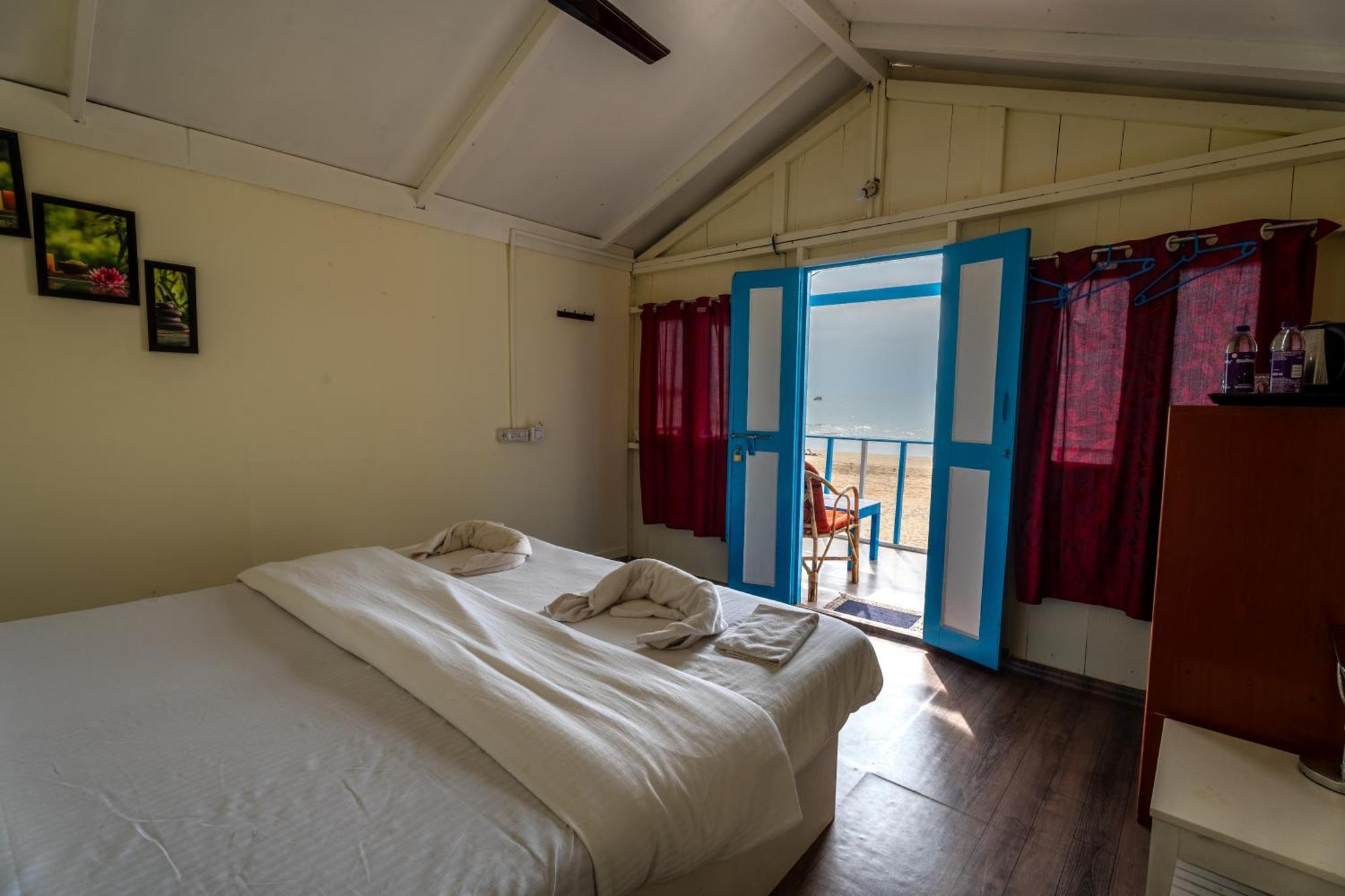 The Tito'S Blue Sky Beach Resort アゴンダ エクステリア 写真